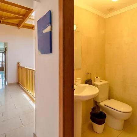 Villa Casa Laura Vista Lobos - Spacious With Heatable Pool And Sea Views Playa Blanca
